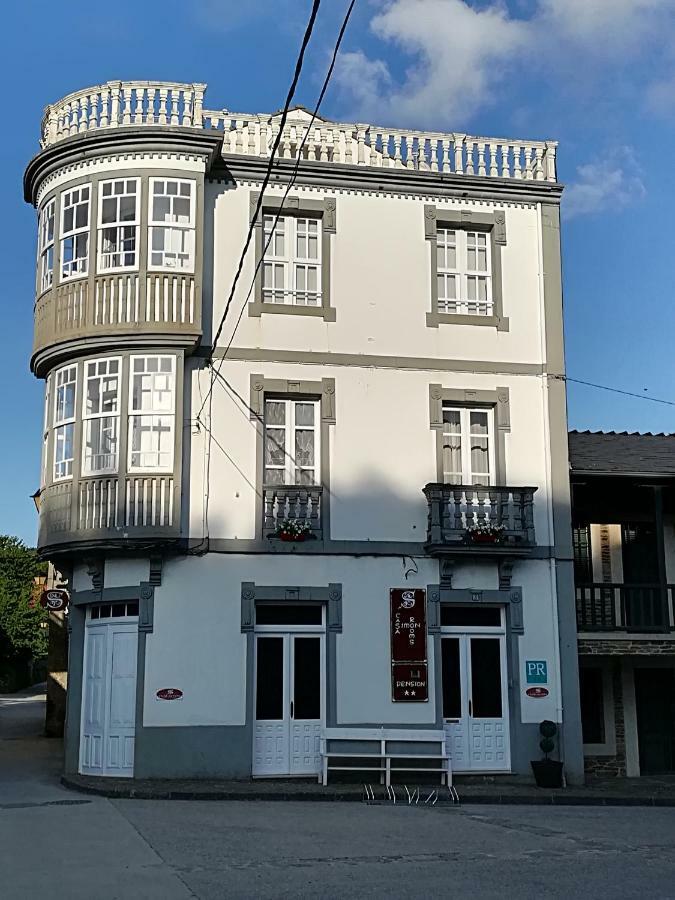 Готель Casa Simon Тріакастела Екстер'єр фото